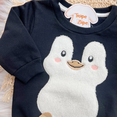 Conj. Casaco Pinguim Super Fofo e Calça Saruel - Preto e Off  White